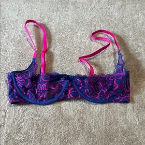 Savage X Fenty Lace Bra in Navy and Pink